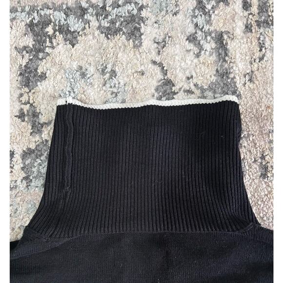 KOTN Women’s Black Aswan Turtleneck Sweater Bell Sleeves 100% Egyptian Cotton M - Picture 6 of 8